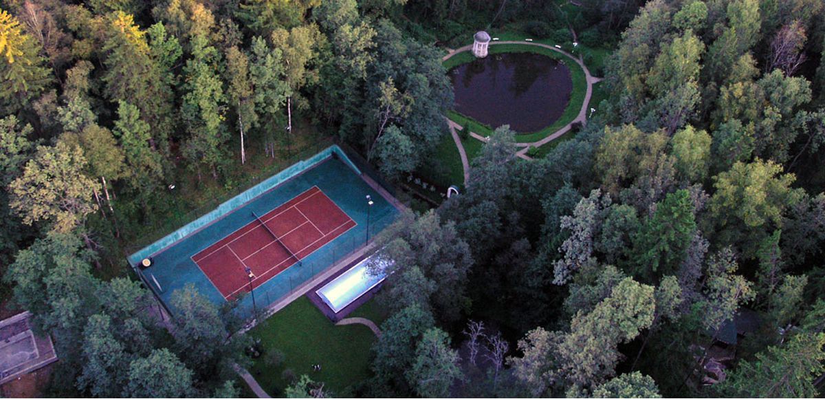 Теннисный корт , поселок Николино